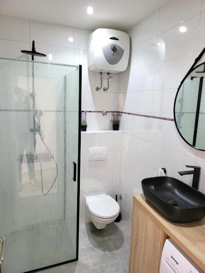 Kupinica Apartment Vinisce Bagian luar foto
