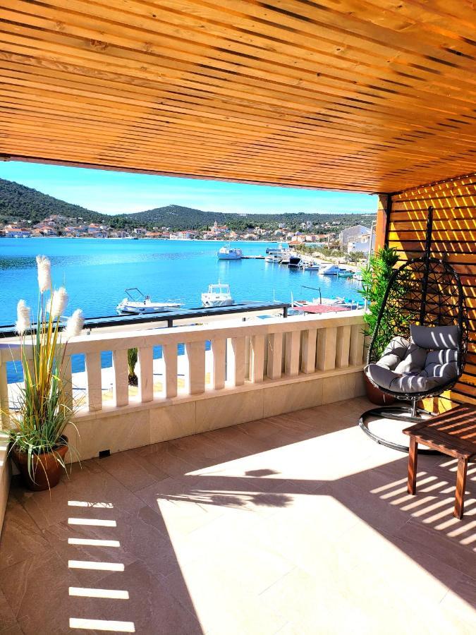 Kupinica Apartment Vinisce Bagian luar foto