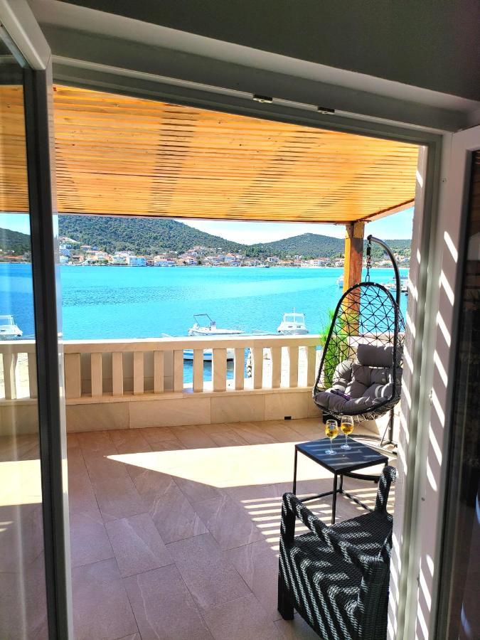 Kupinica Apartment Vinisce Bagian luar foto