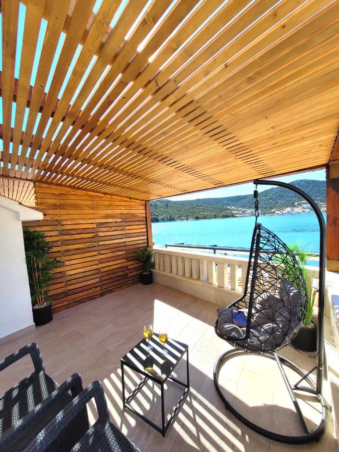 Kupinica Apartment Vinisce Bagian luar foto